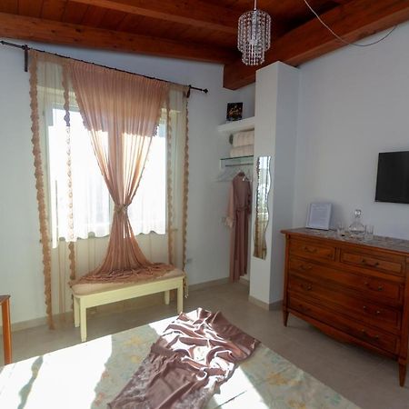 クアルトゥッチュ Sole&Mare Bed & Breakfast エクステリア 写真