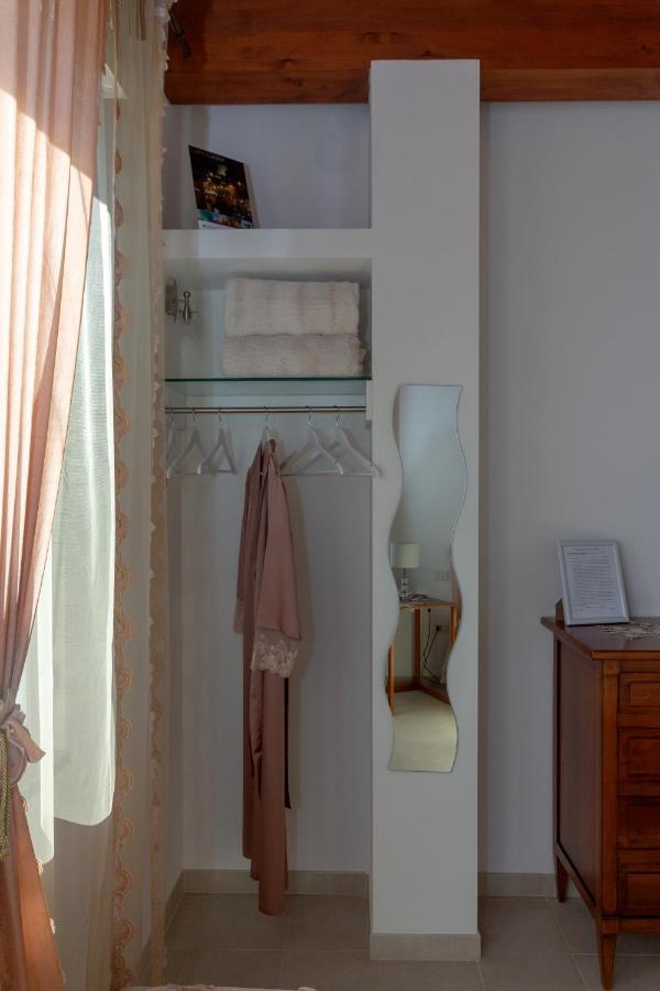 クアルトゥッチュ Sole&Mare Bed & Breakfast エクステリア 写真