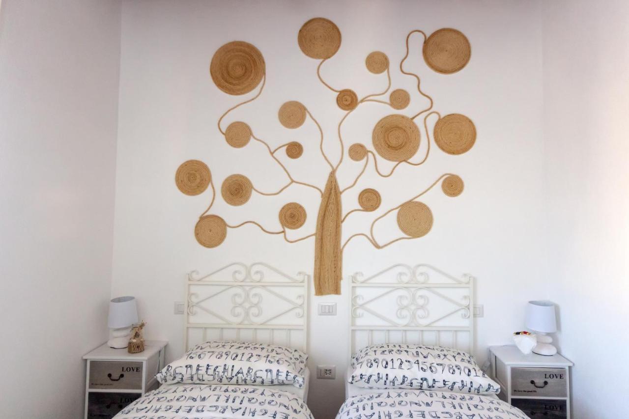 クアルトゥッチュ Sole&Mare Bed & Breakfast エクステリア 写真